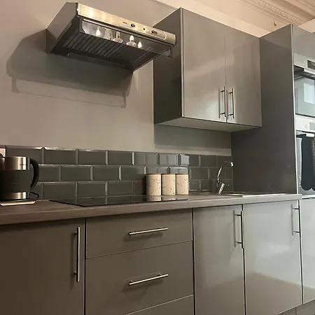 Апартаменти Immaculate Studio In Бристоль